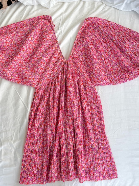 Zara Dresses & Skirts - Zara dress with voluminous puffy sleeves